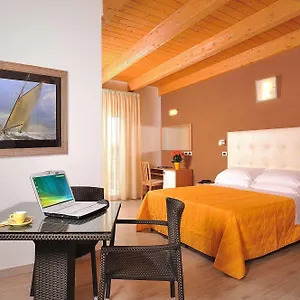 Favorita Hotel