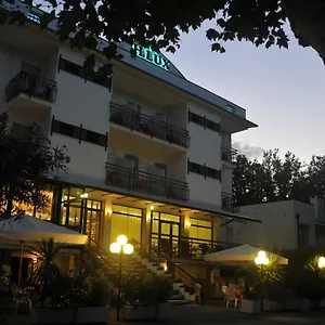 Lux Hotel